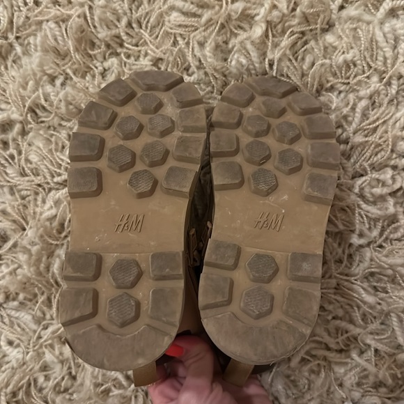 H&M boots - Picture 3 of 4